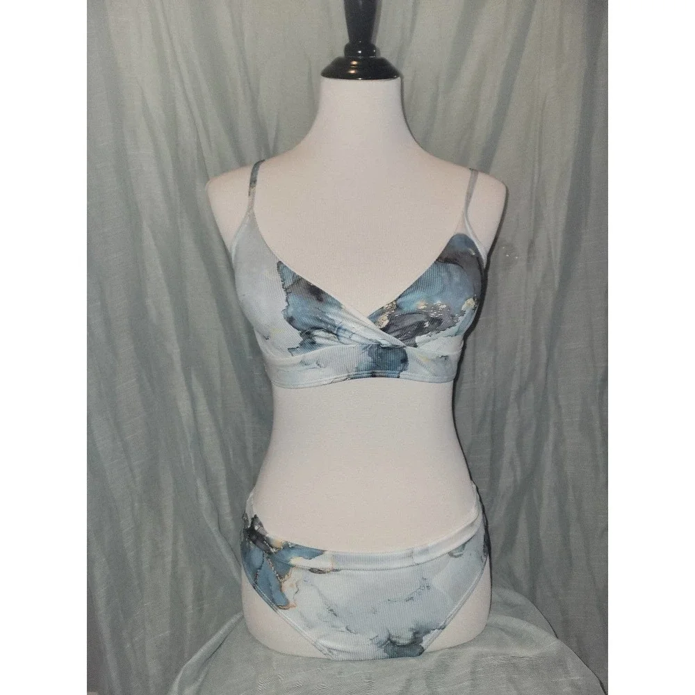 NWOT Girls bikini size 150, blue marble